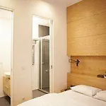 Hotel 4 Floors