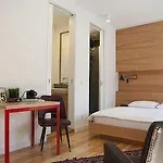 Hotel 4 Floors *