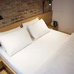 4 Floors