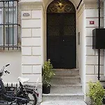 Hotel 4 Floors *