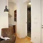 4 Floors