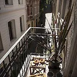 Hotel 4 Floors