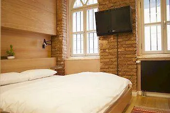 Отель 4 Floors