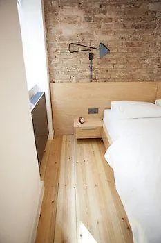 Ξενοδοχείο 4 Floors *