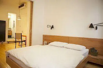 Ξενοδοχείο 4 Floors