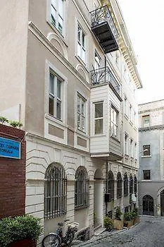 Ξενοδοχείο 4 Floors